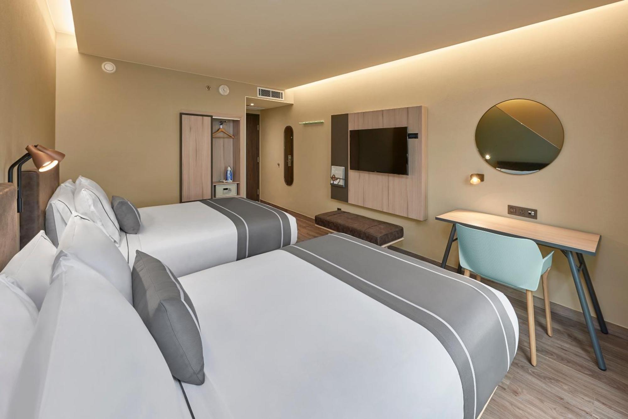 City Express Plus By Marriott إنسينادا المظهر الخارجي الصورة